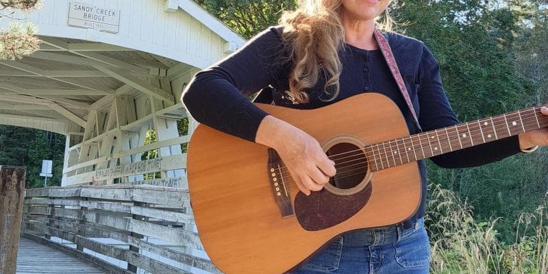 Friday Night Live Music with Bekkah McAlvage
