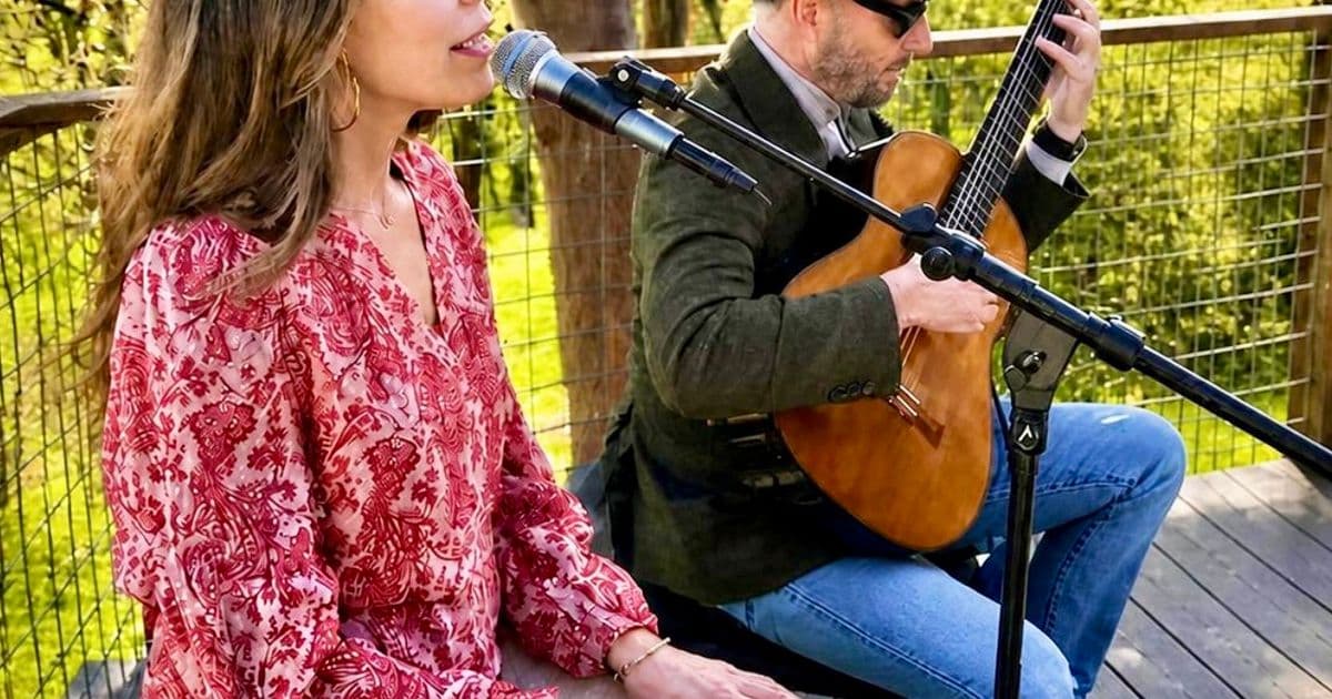 First Friday Art Walk feat. Bossa Nova Duo