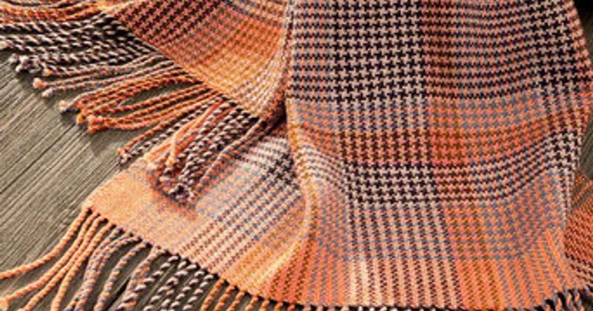 Weaving Color Houndstooth